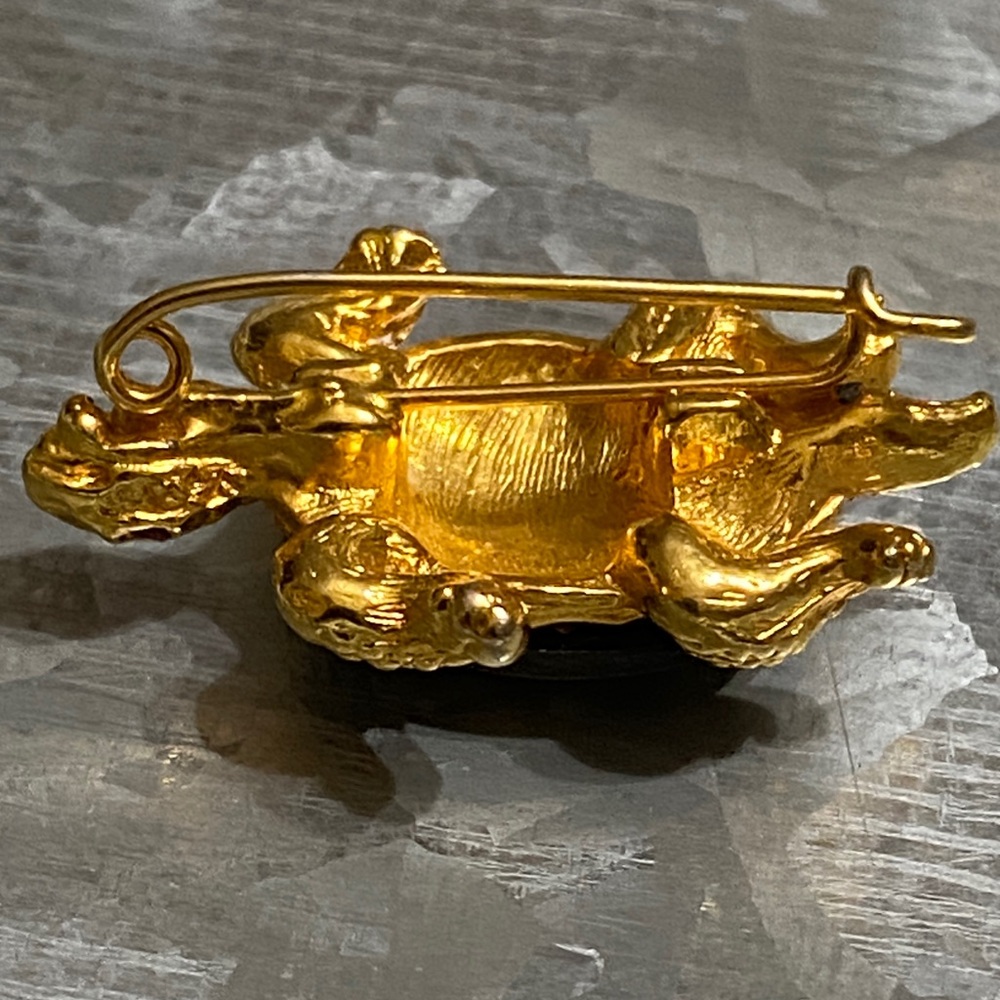 Vintage Damascene Gold and Black Turtle Brooch - Picture 7 of 7